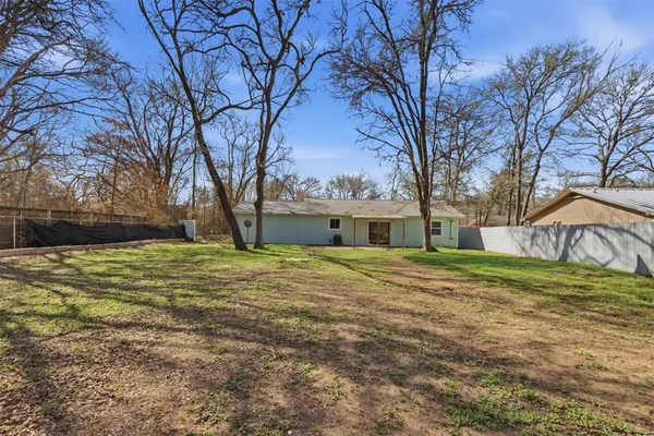 $284,000 | 250 Keanahalululu Lane, Bastrop, TX 78602