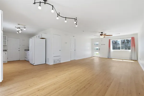 $284,000 | 250 Keanahalululu Lane, Bastrop, TX 78602