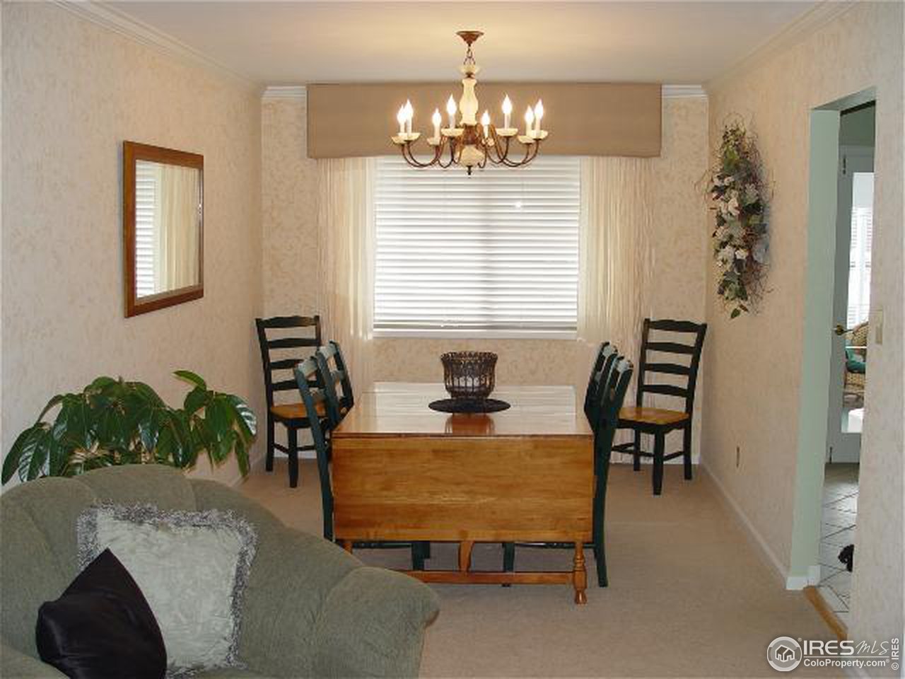 7368 Glacier View Road Longmont, CO 80503 - Photo 4 of 18 Gallery Image 4