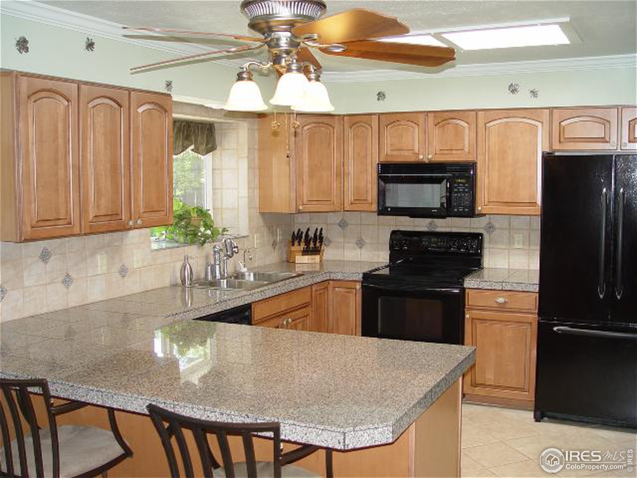7368 Glacier View Road Longmont, CO 80503 - Photo 5 of 18 Gallery Image 5