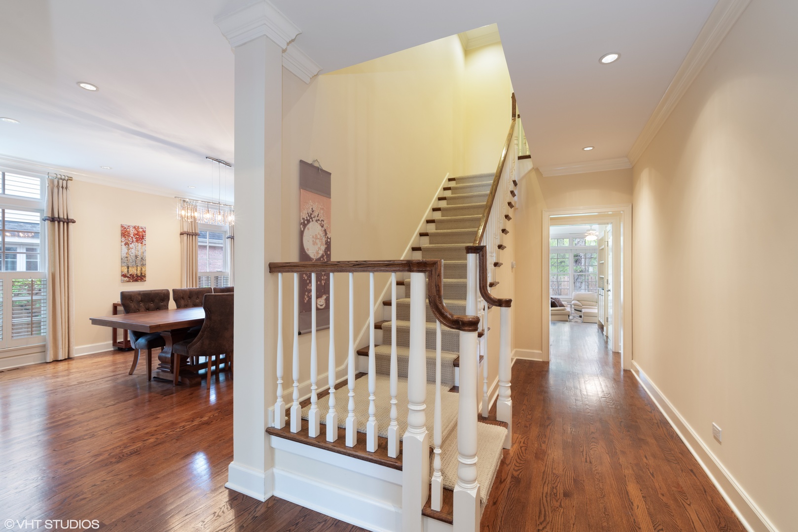 1049 Pontiac Road Wilmette, IL 60091 - Photo 2 of 28