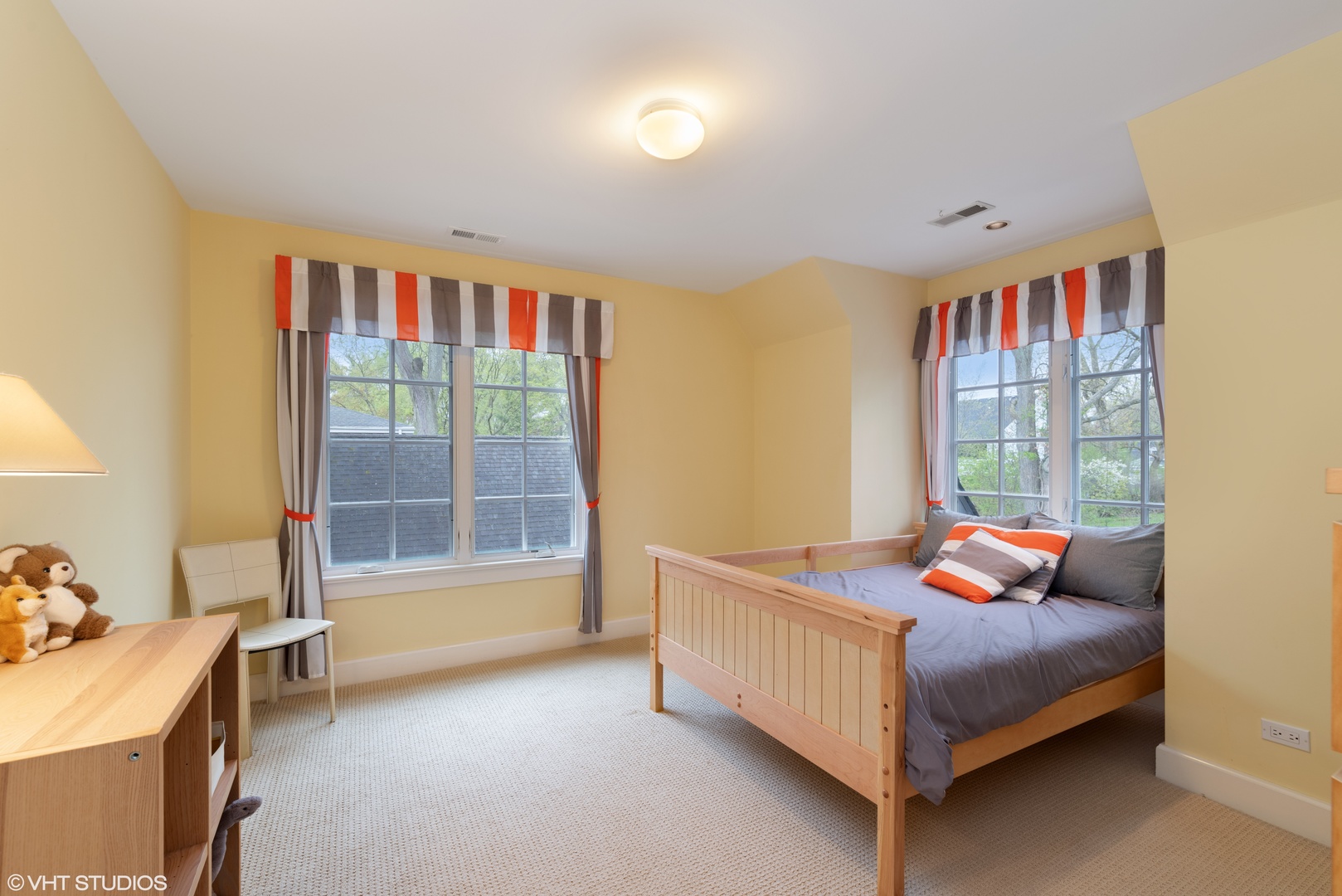 1049 Pontiac Road Wilmette, IL 60091 - Photo 14 of 28