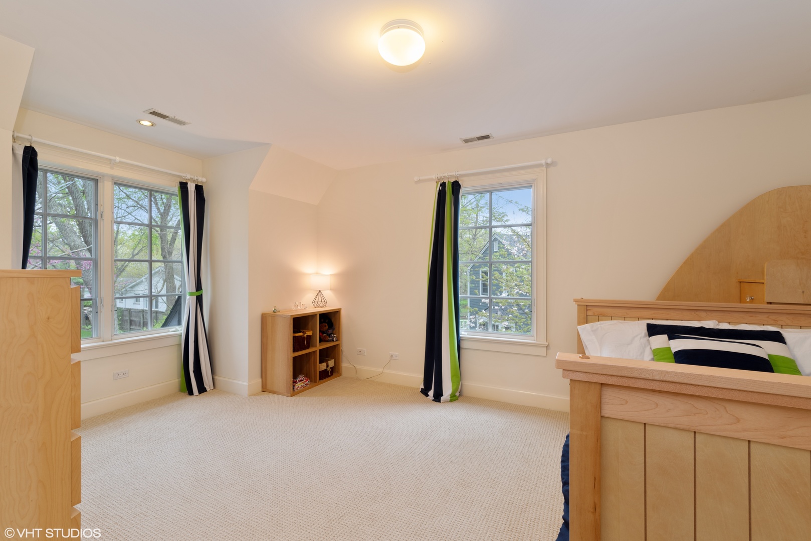1049 Pontiac Road Wilmette, IL 60091 - Photo 15 of 28