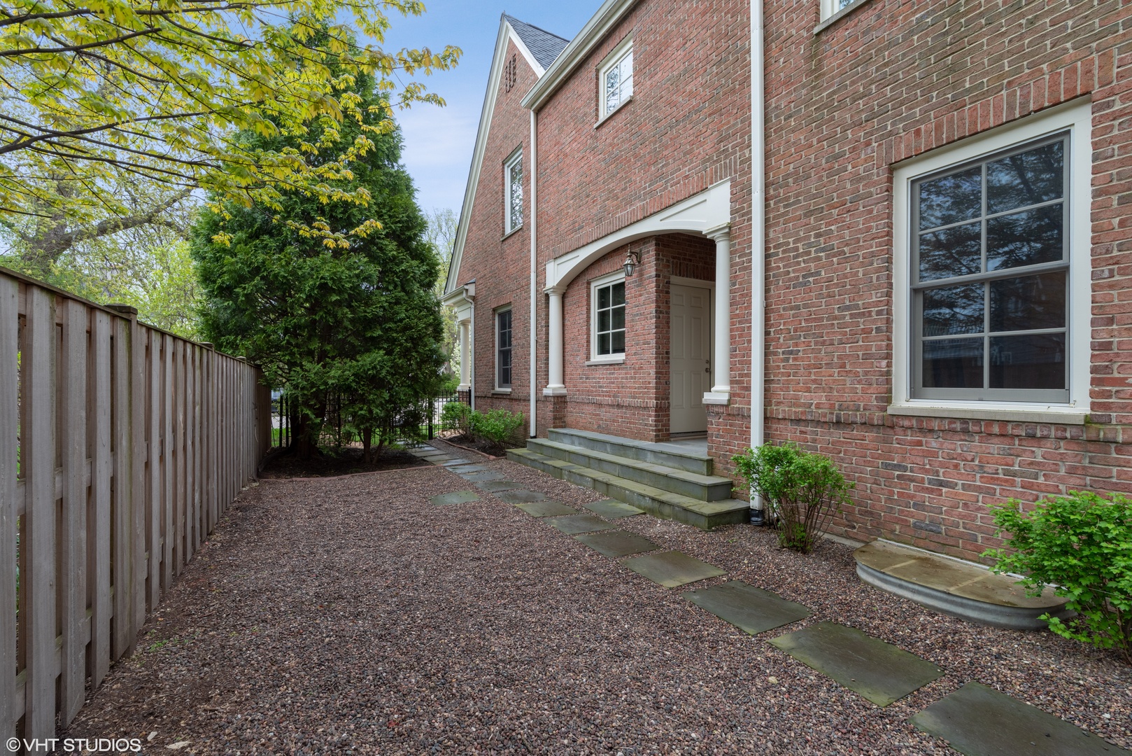 1049 Pontiac Road Wilmette, IL 60091 - Photo 23 of 28
