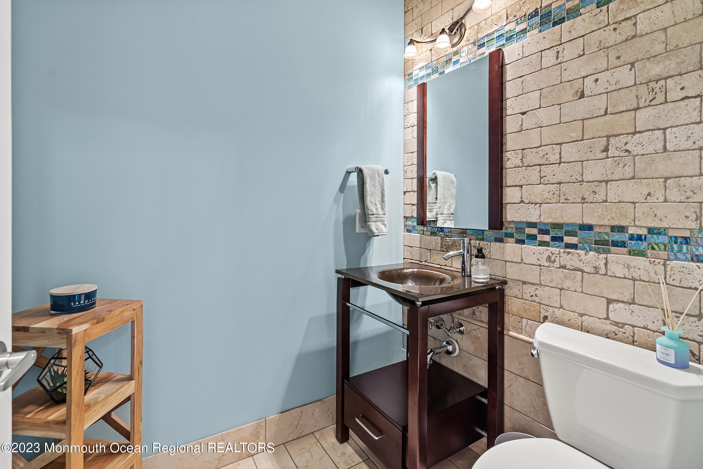 108 Wiseman Road Jackson, NJ 08527 - Photo 18 of 42 Powder Room