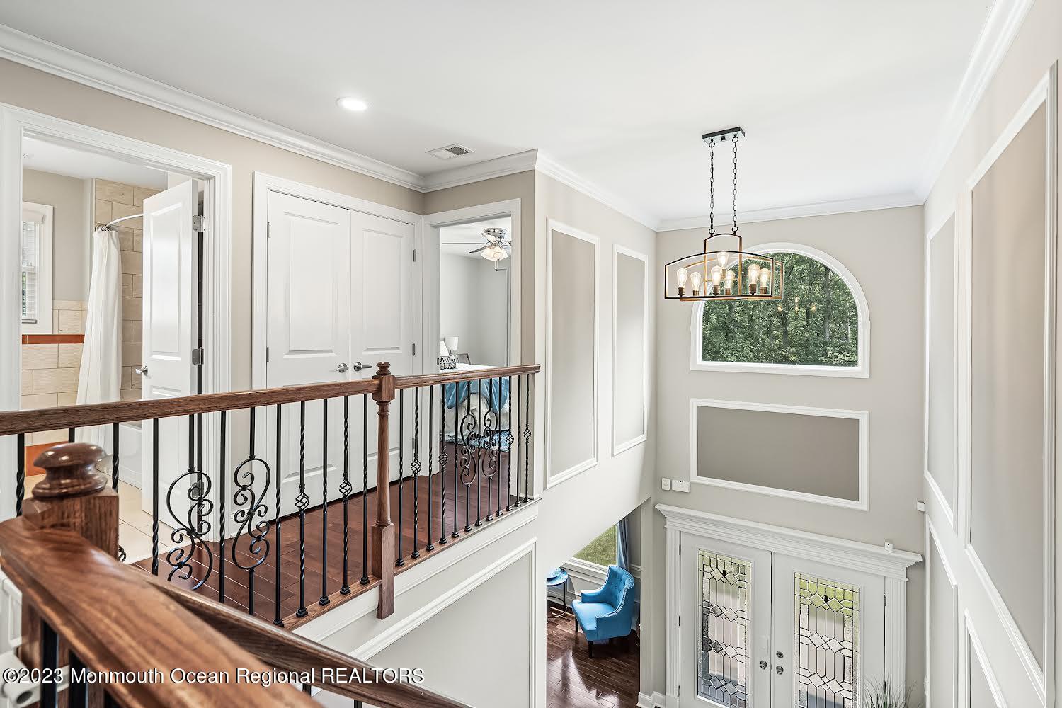 108 Wiseman Road Jackson, NJ 08527 - Photo 19 of 42 Upstairs Front Door View