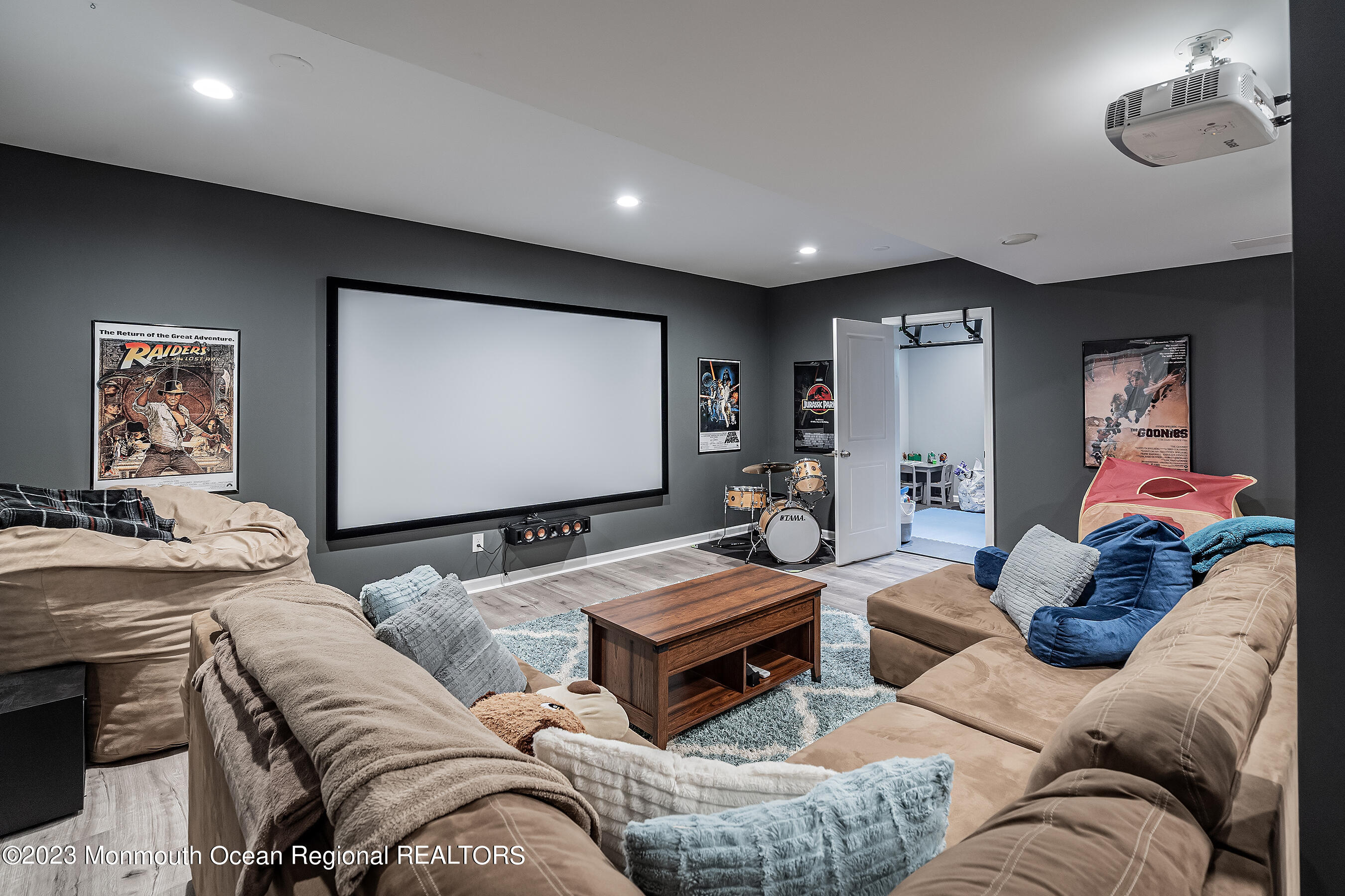 108 Wiseman Road Jackson, NJ 08527 - Photo 30 of 42 a living room with furniture and a flat screen tv