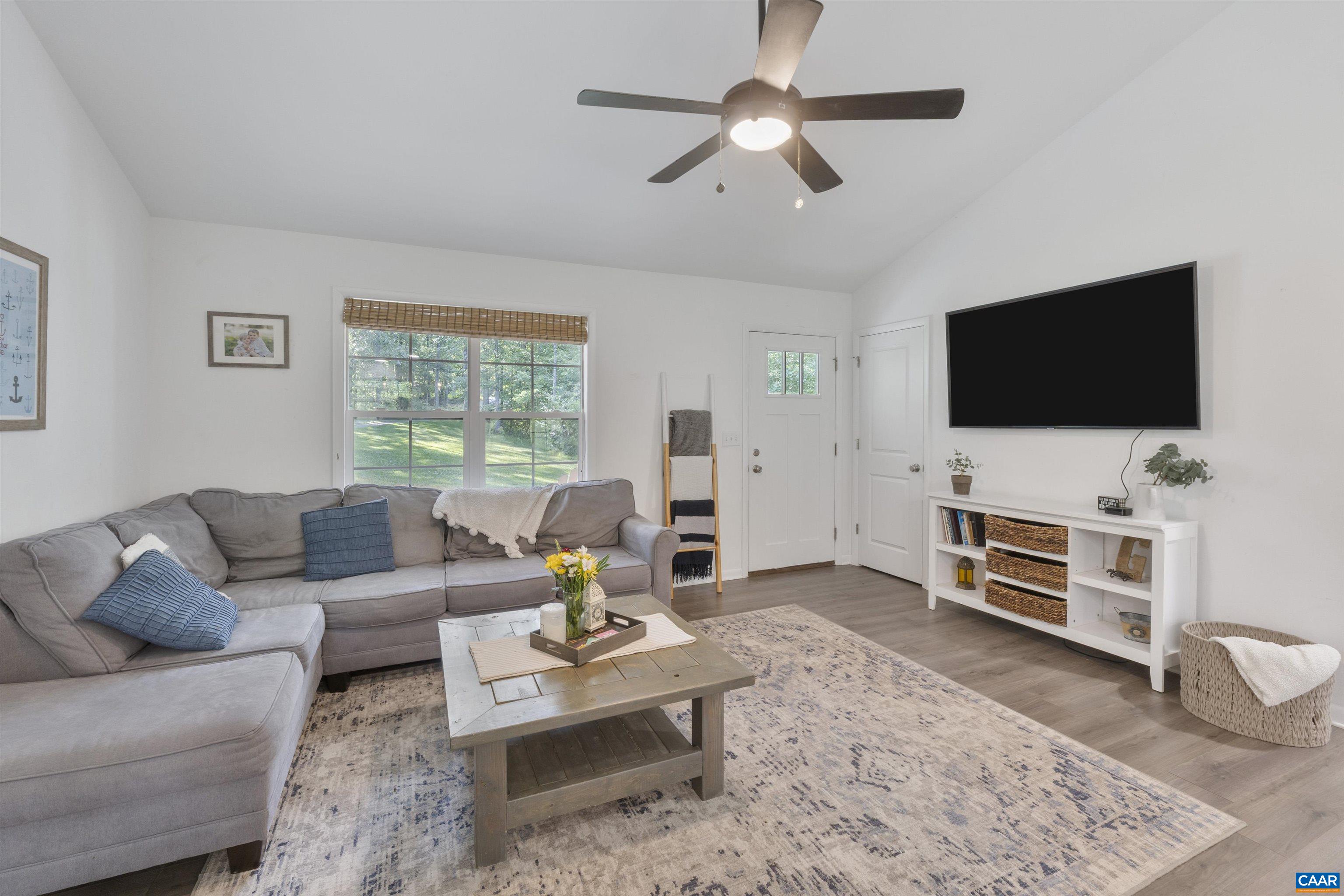 6516 Esmont Road Keene, VA 22946 - Photo 5 of 37 Gallery Image 5