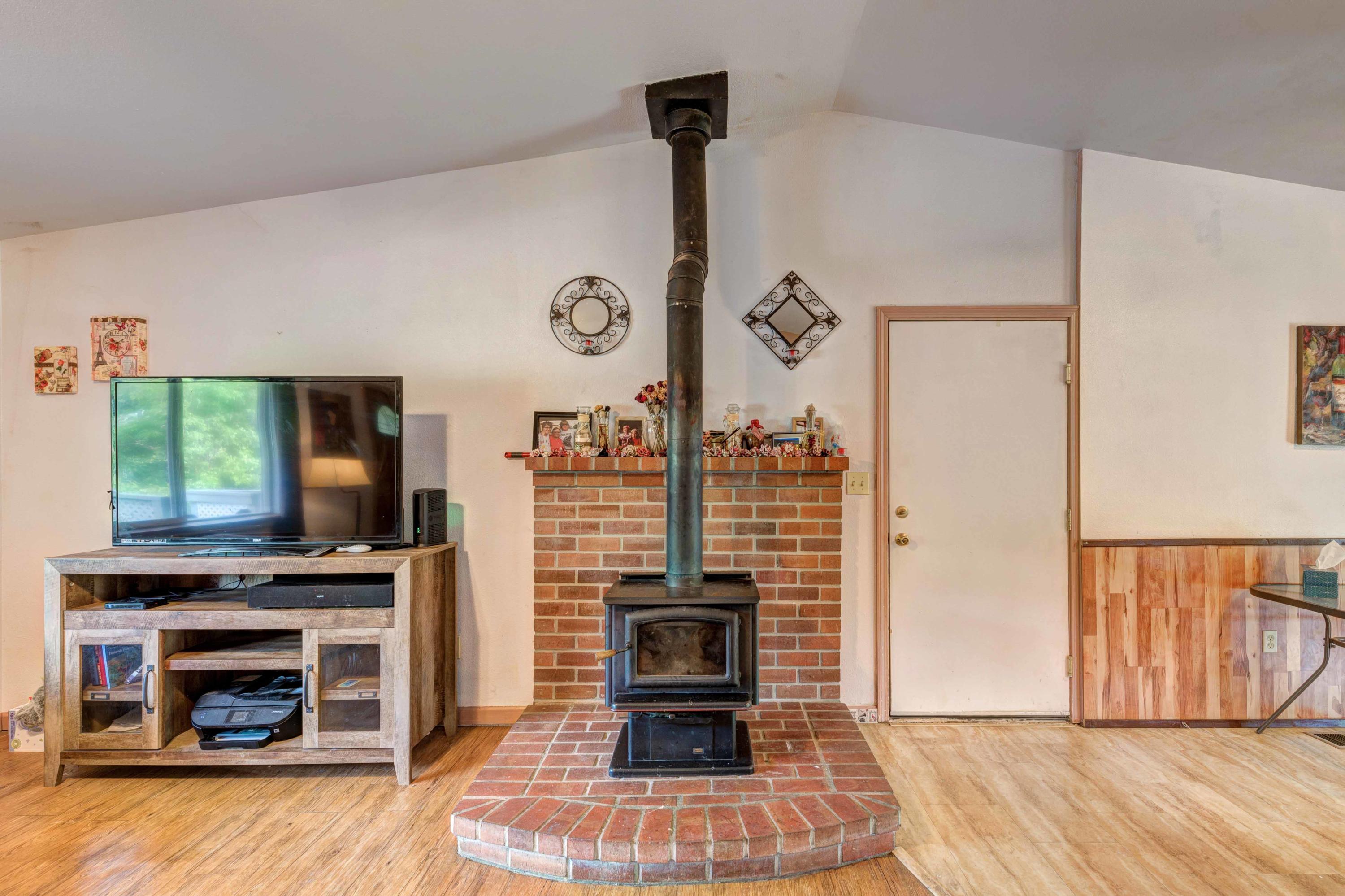 14813 Ravine Road Redding, CA 96003 - Photo 8 of 27 graceastonphotography-12