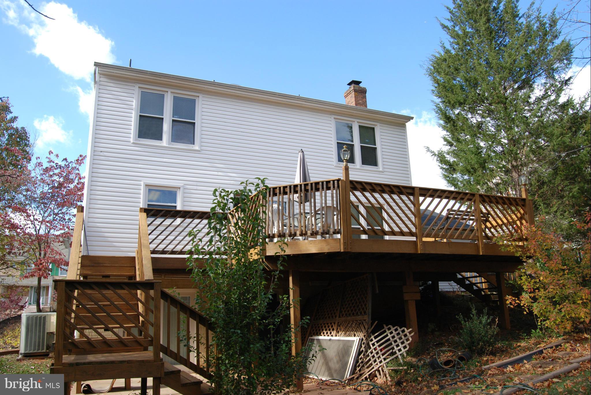 112 Country Road Sterling, VA 20165 - Photo 22 of 22 Exterior (Rear)