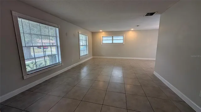 $1,950 | 607 Parkwood Avenue, Altamonte Springs, FL 32714