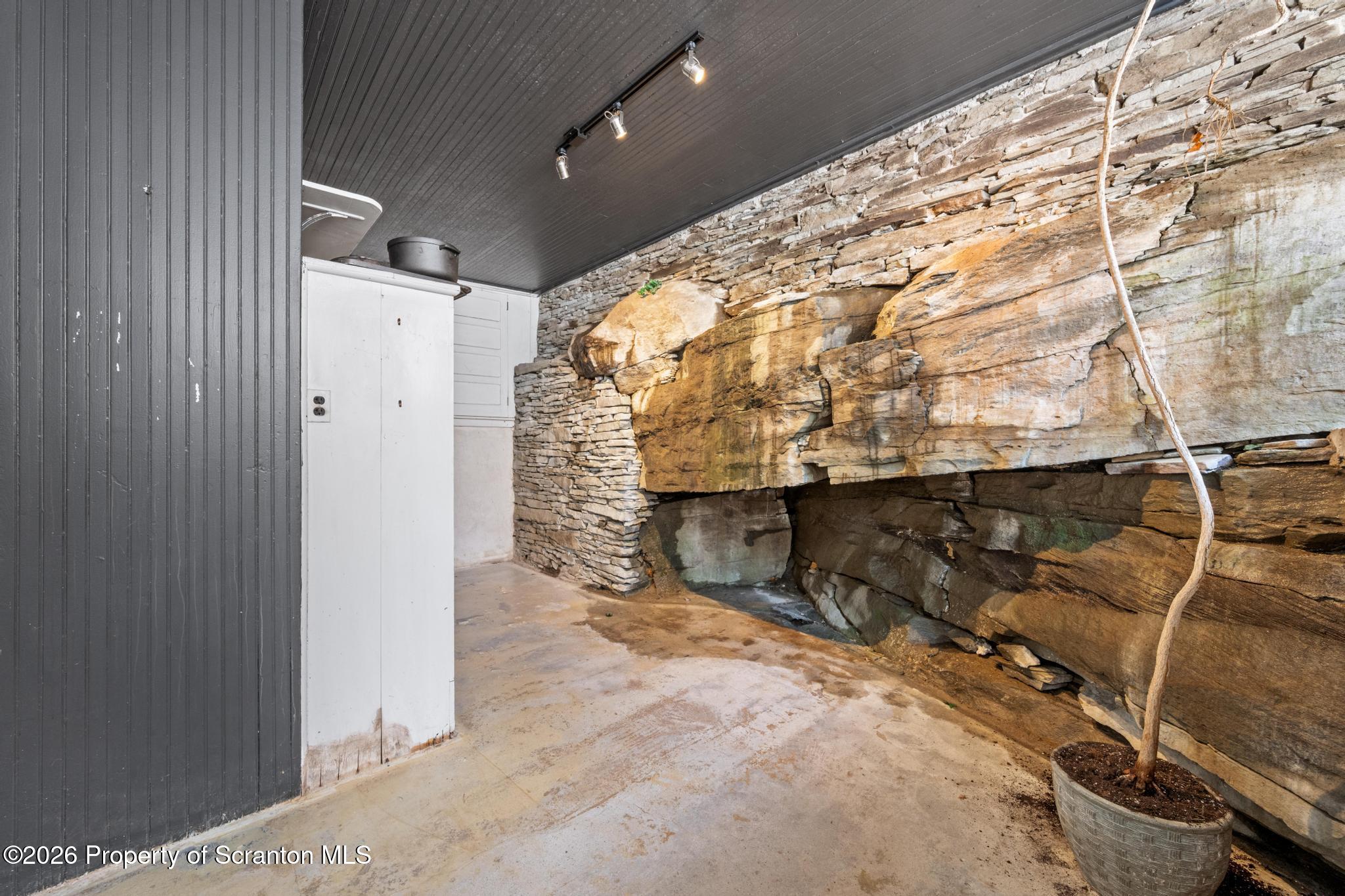 502 Gravel Pond Road Clarks Summit, PA 18411 - Photo 31 of 91 DSC_1443