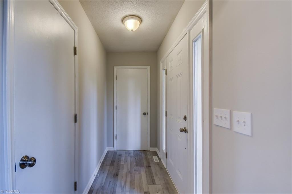 906 Thrushwood Circle Rural Hall, NC 27045 - Photo 12 of 30 Gallery Image 12
