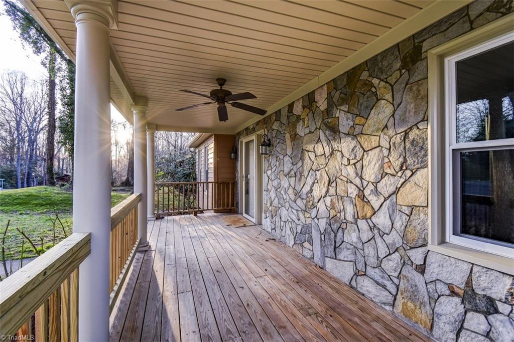 906 Thrushwood Circle Rural Hall, NC 27045 - Photo 3 of 30 Gallery Image 3