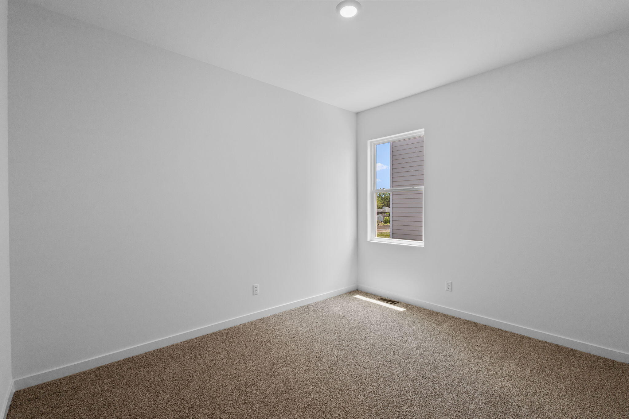 10596 Morse Place Crown Point, IN 46307 - Photo 15 of 16 an empty room with a window