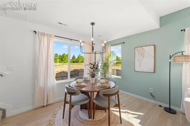 $389,900 | 1952 Dawkins View, Colorado Springs, CO 80910