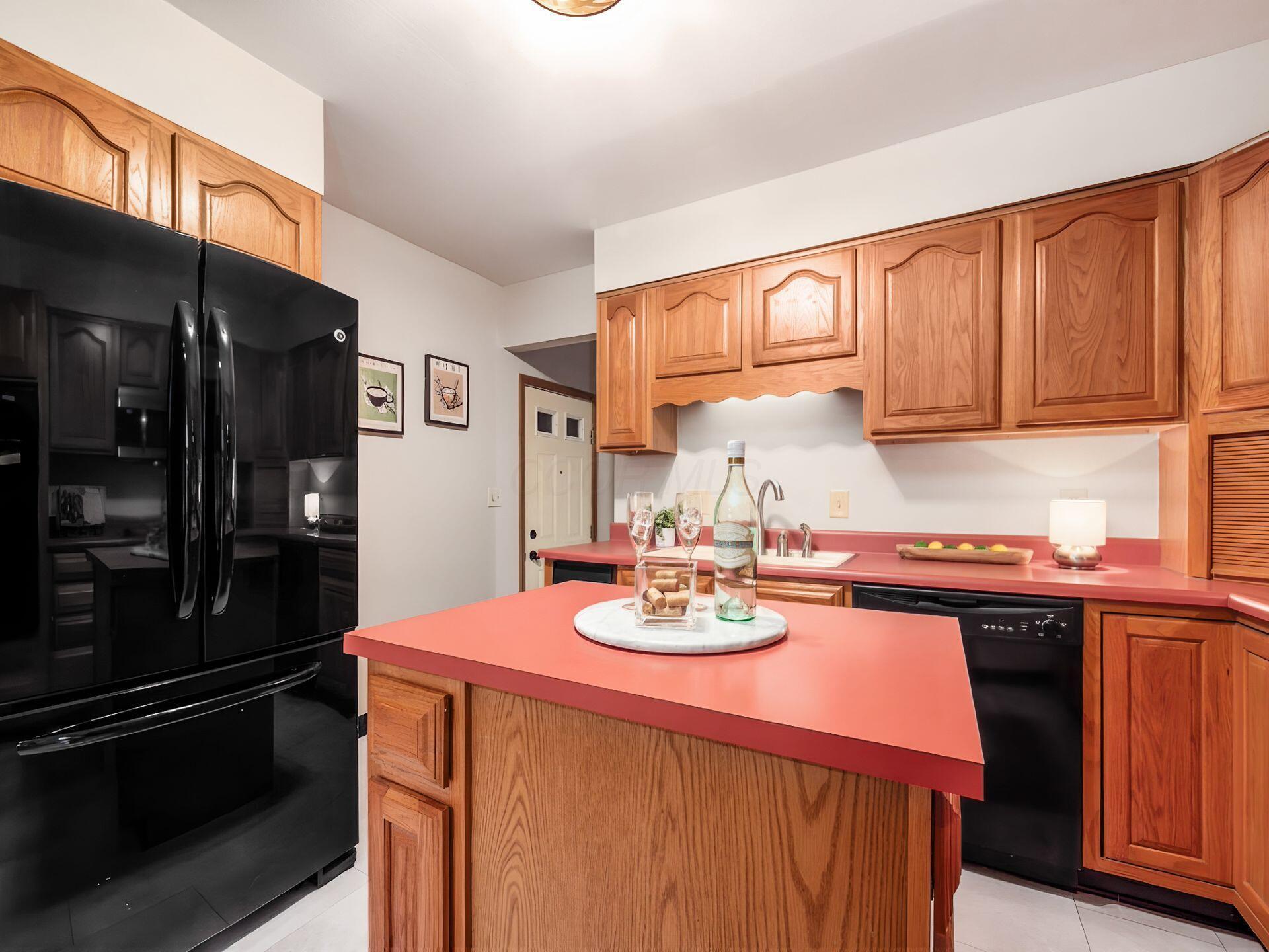 771 Brixham Road Columbus, OH 43204 - Photo 9 of 34 Kitchen-1