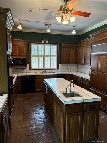 $350,000 | 415 West Academy Avenue, Jennings, LA 70546