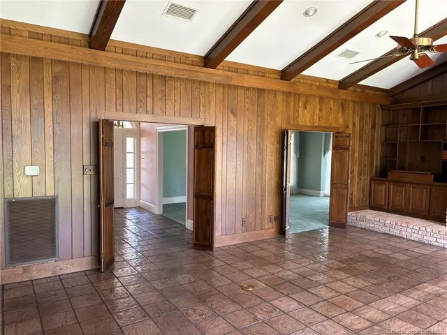 $350,000 | 415 West Academy Avenue, Jennings, LA 70546