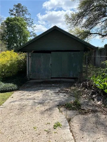 $350,000 | 415 West Academy Avenue, Jennings, LA 70546