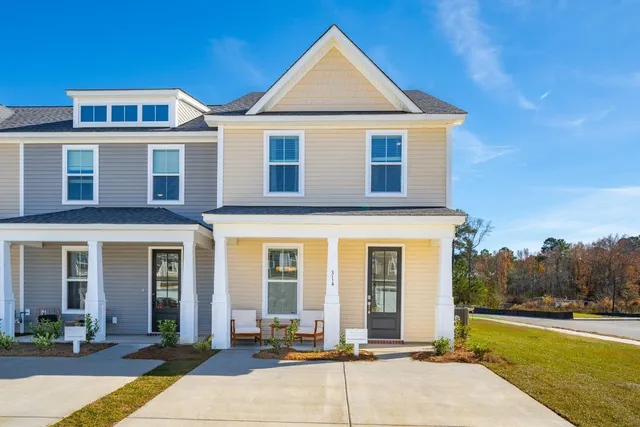 $305,490 | 219 Harding Lane, Goose Creek, SC 29445