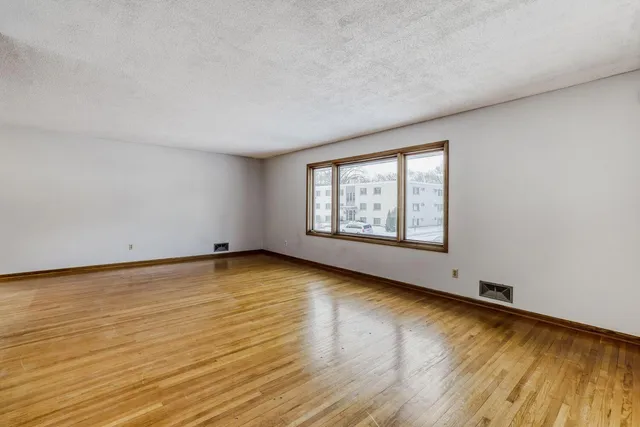 $299,900 | 1508 McAfee Street, St. Paul, MN 55106