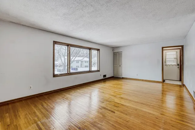 $299,900 | 1508 McAfee Street, St. Paul, MN 55106