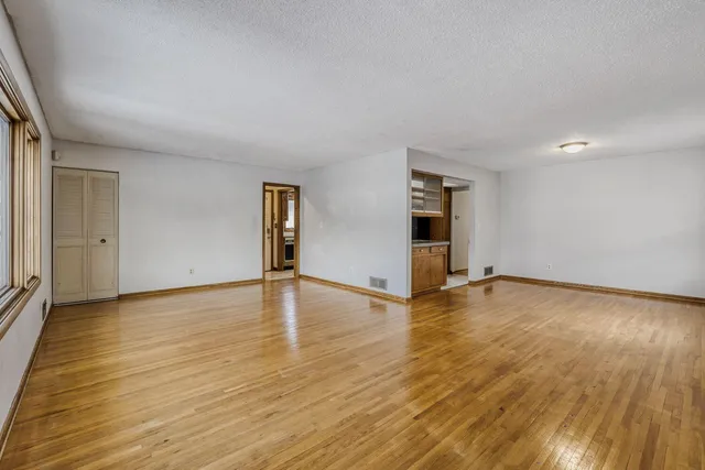 $299,900 | 1508 McAfee Street, St. Paul, MN 55106