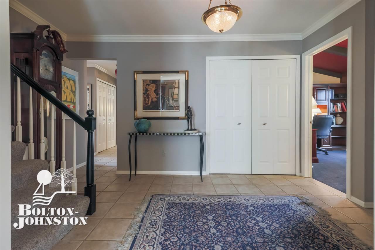 1043 Audubon Road Grosse Pointe, MI 48230 - Photo 7 of 39 Foyer