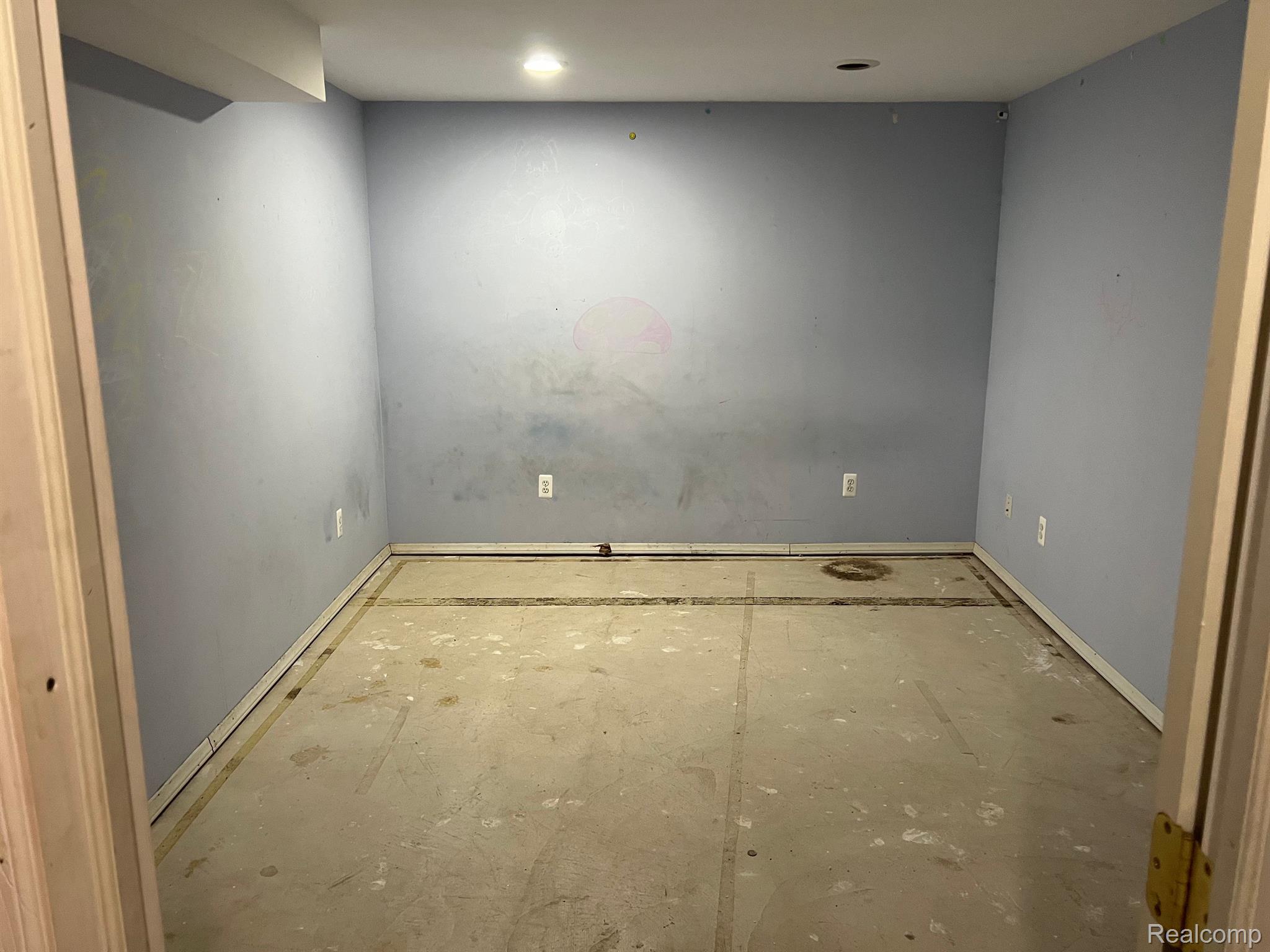 1372 Riley Center Road Memphis, MI 48041 - Photo 18 of 25 Gallery Image 18