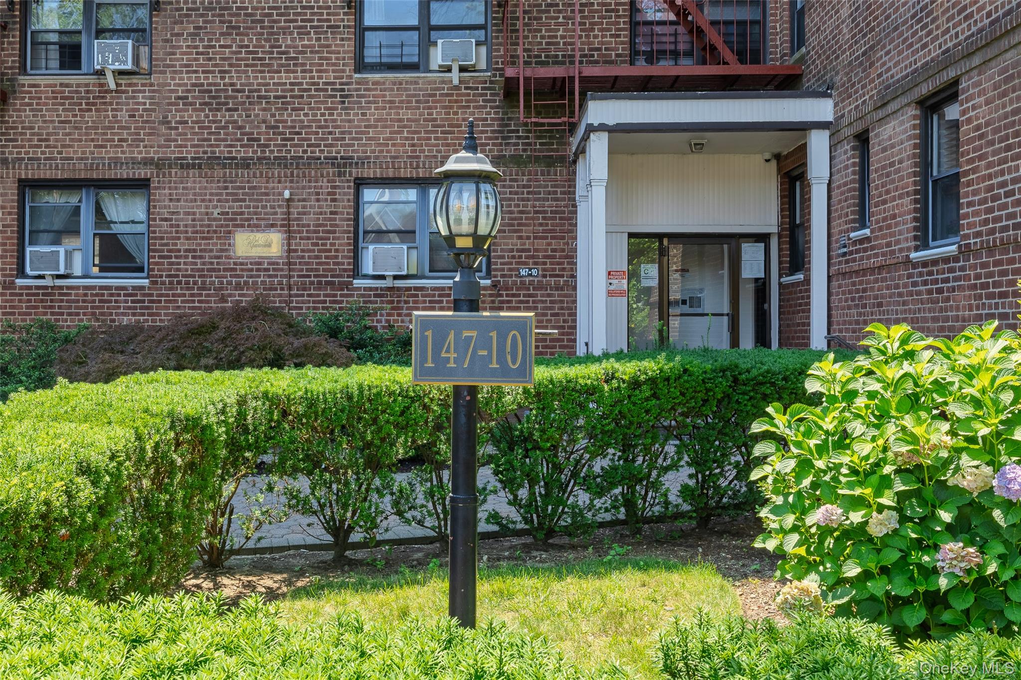 147-10 84th Road, Unit 4G Queens, NY 11435 - Photo 12 of 13