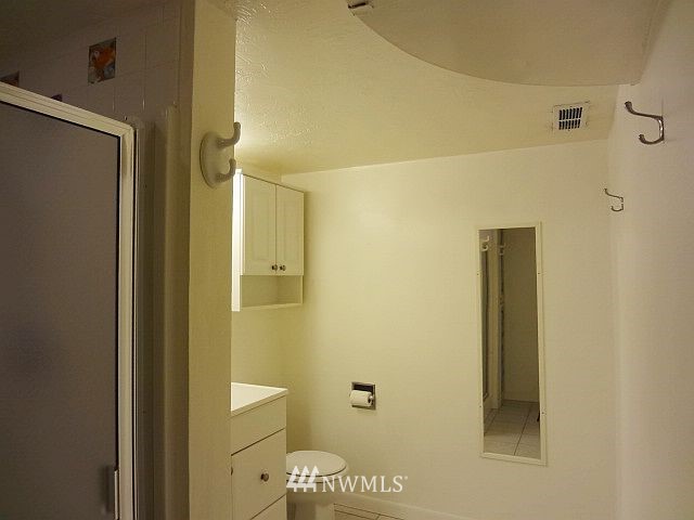 1048 Southwest 4th Place Renton, WA 98057 - Photo 12 of 15