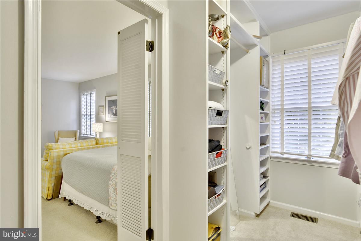 602 Windmill Road Easton, MD 21601 - Photo 22 of 30 Main level Bedroom closet