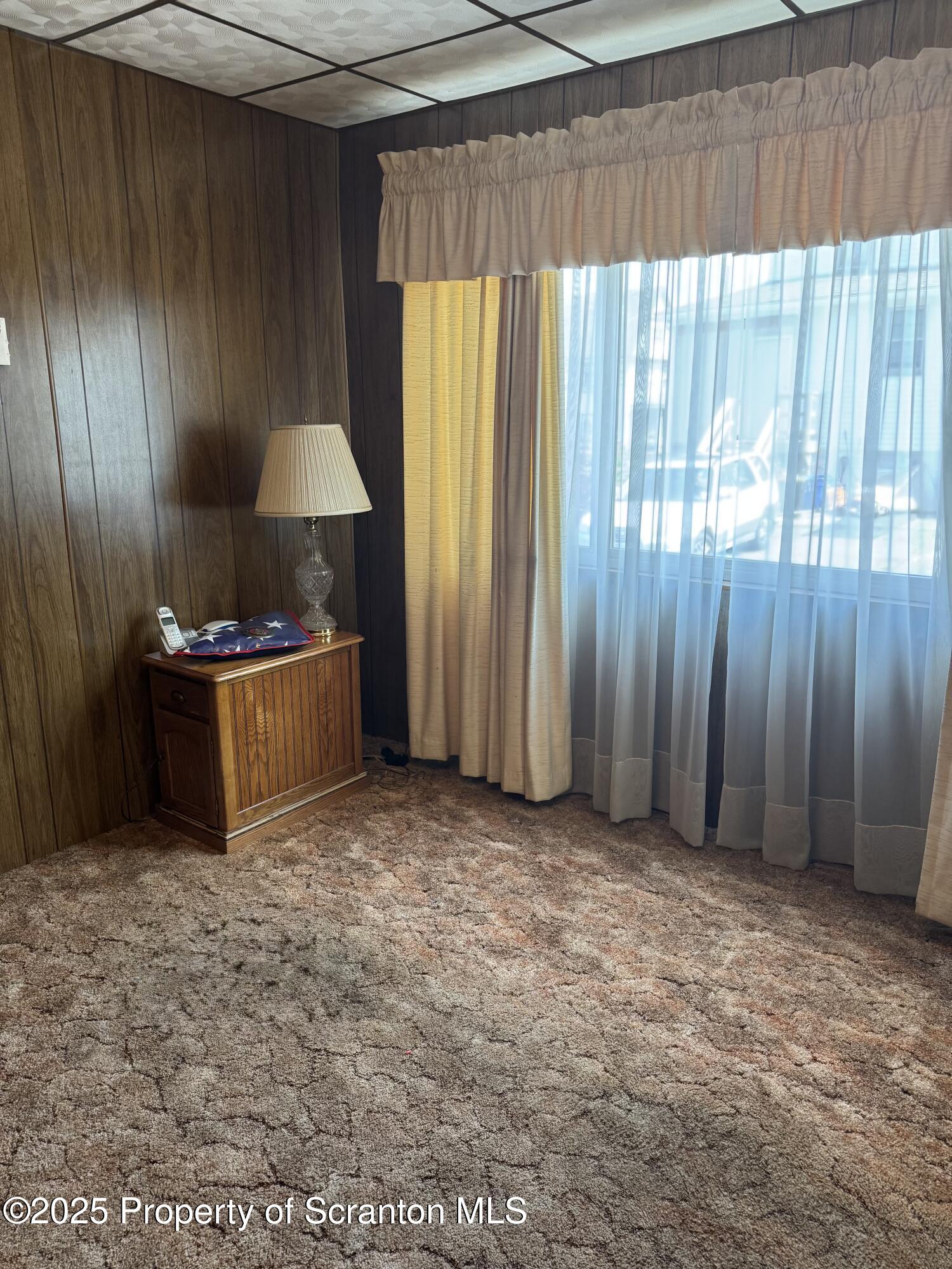 205-207 Spring Street Scranton, PA 18508 - Photo 17 of 40 205 dining room