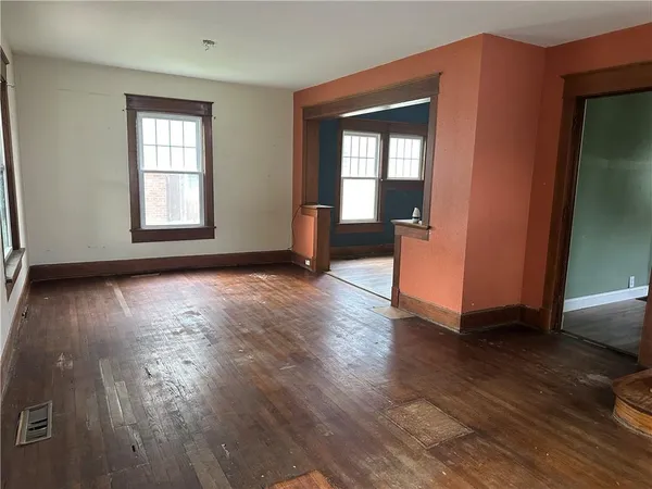 $69,900 | 404 Vine Street, Chillicothe, MO 64601