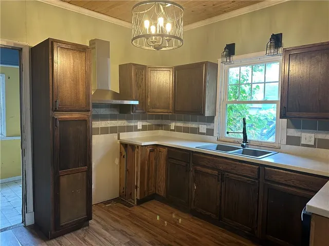 $69,900 | 404 Vine Street, Chillicothe, MO 64601