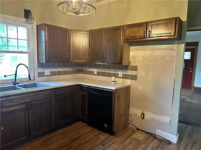 $69,900 | 404 Vine Street, Chillicothe, MO 64601