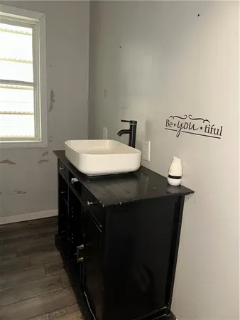 $69,900 | 404 Vine Street, Chillicothe, MO 64601