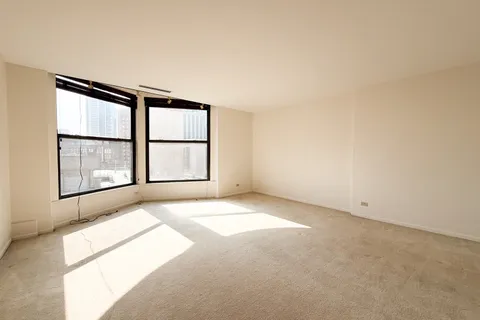 $340,000 | 431 South Dearborn Street, Unit 806, Chicago, IL 60605