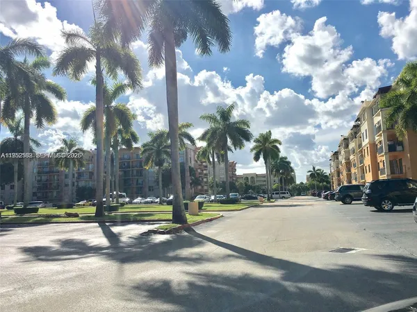 $1,875 | 9360 Fontainebleau Boulevard, Unit 603, Miami, FL 33172