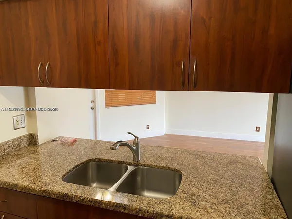 $1,950 | 8713 Southwest 5th Street, Unit 104, Pembroke Pines, FL 33025