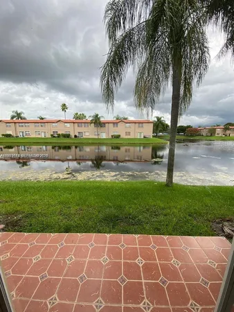 $1,950 | 8713 Southwest 5th Street, Unit 104, Pembroke Pines, FL 33025