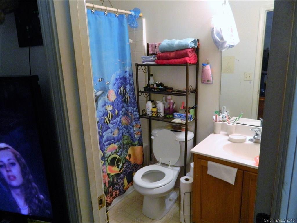 3922 Plainview Road Charlotte, NC 28208 - Photo 11 of 16