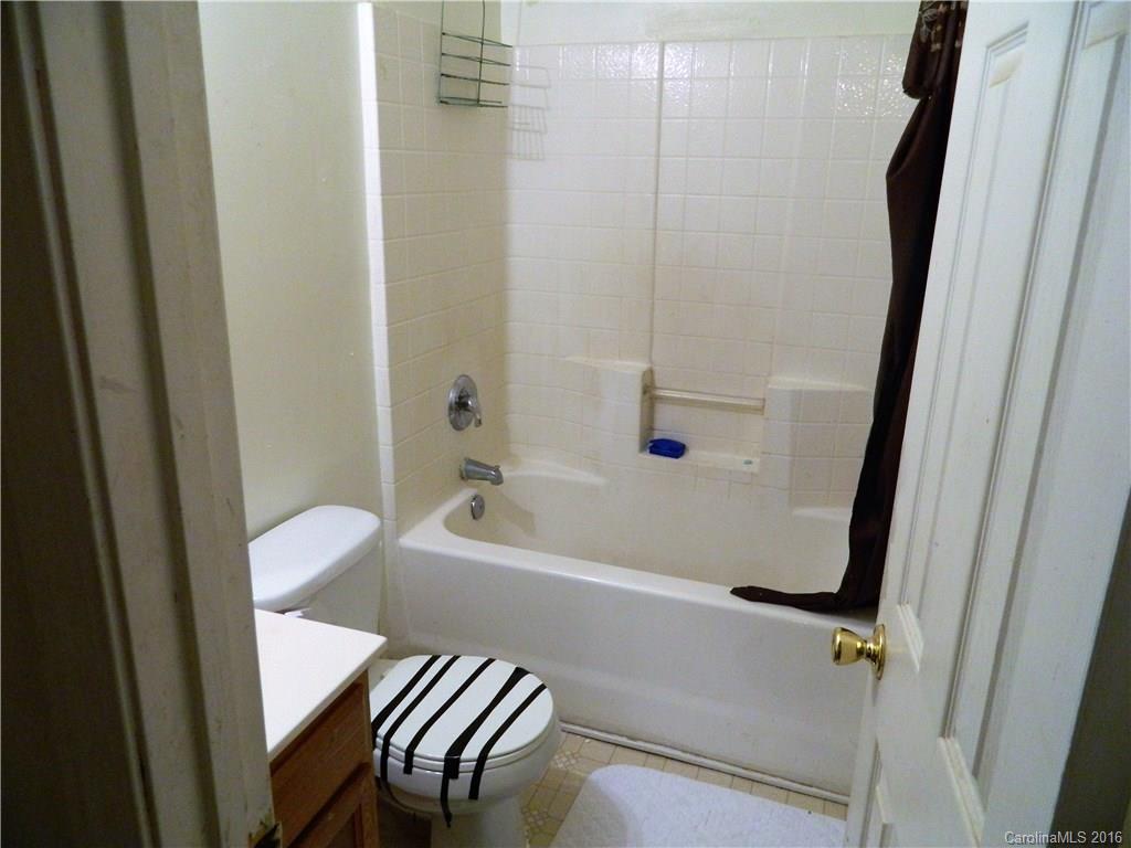 3922 Plainview Road Charlotte, NC 28208 - Photo 12 of 16