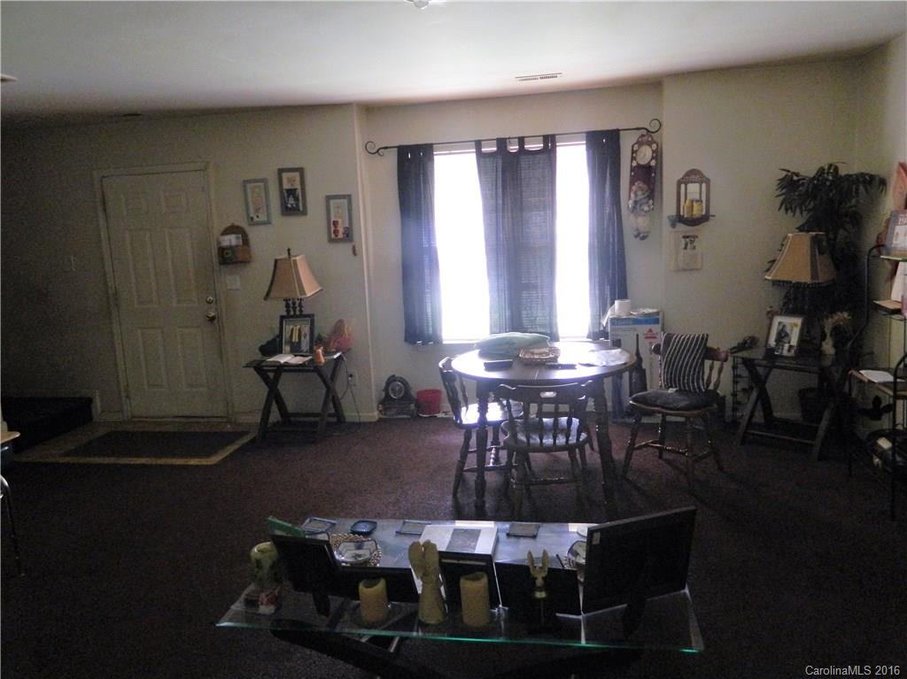 3922 Plainview Road Charlotte, NC 28208 - Photo 4 of 16
