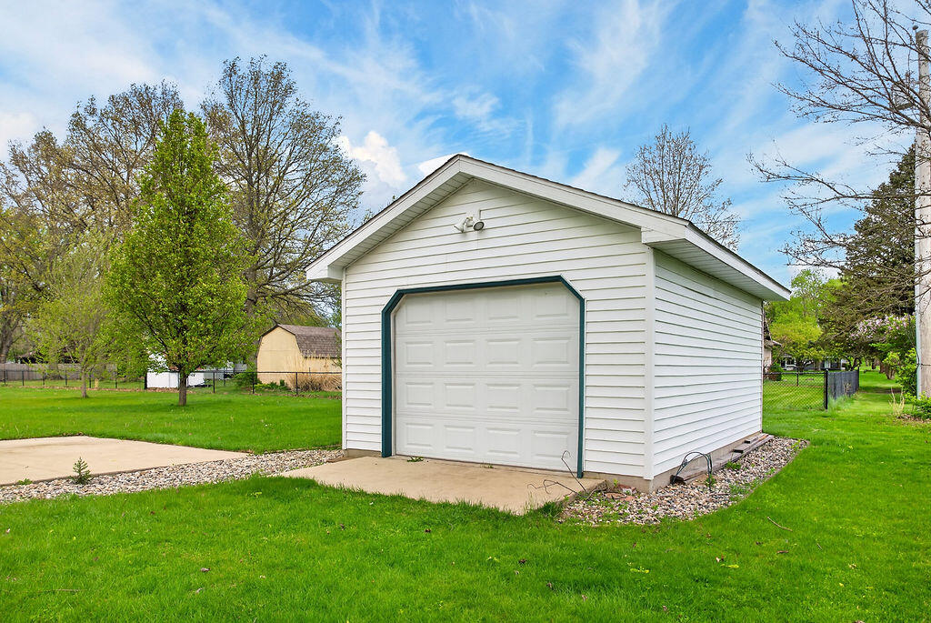1929 Kapok Street Southwest De Motte, IN 46310 - Photo 42 of 43 1024x685