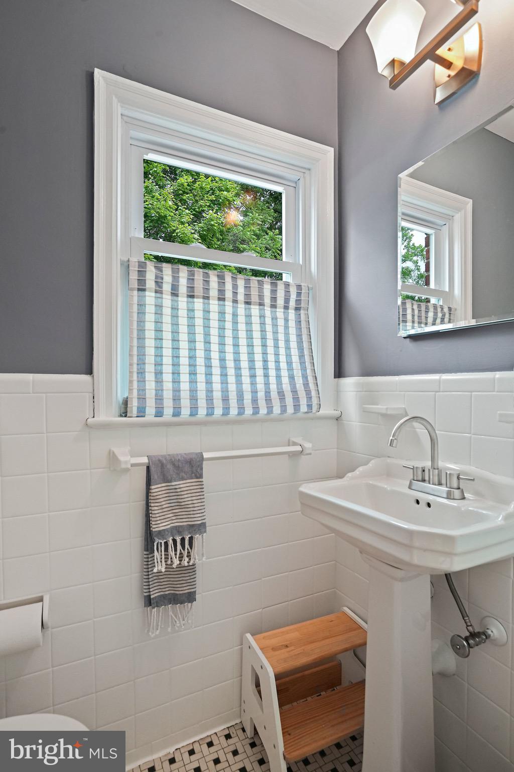 3305 Chestnut Street Northwest Washington, DC 20015 - Photo 10 of 34 3305 Chestnut S NW