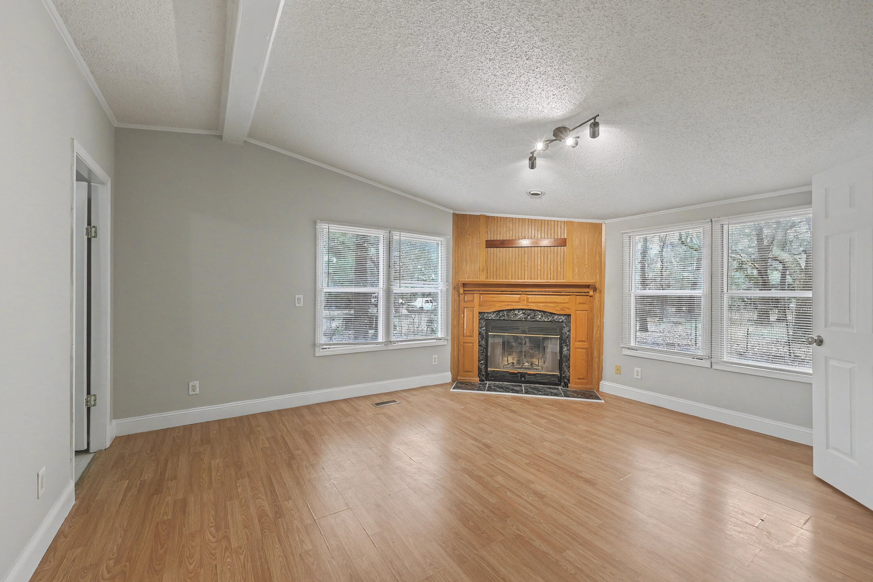 3587 Riley Wright Road Johns Island, SC 29455 - Photo 16 of 30 11_ZYN_9613_4_5_6_7_8_9