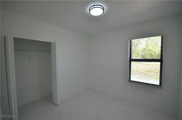 $2,600 | 2188 Barker Boulevard, Fort Myers, FL 33916