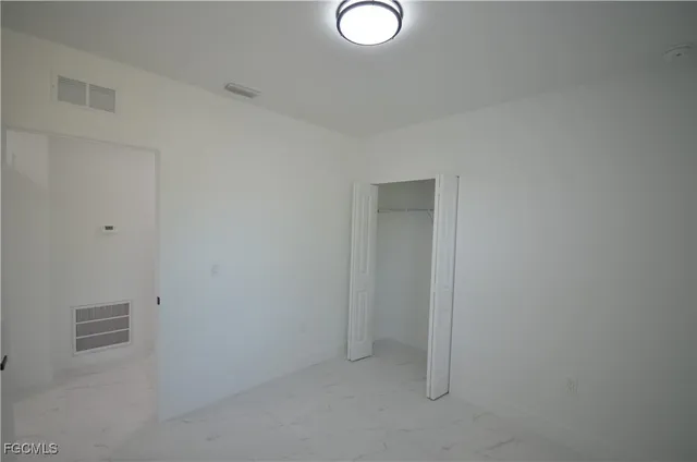 $2,600 | 2188 Barker Boulevard, Fort Myers, FL 33916